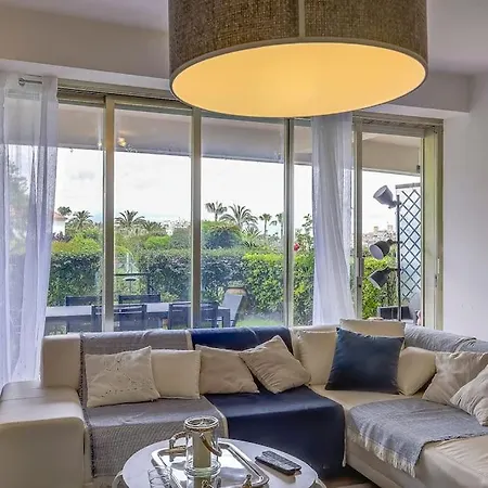Appartement Jardin, Vue Mer Et Montagne