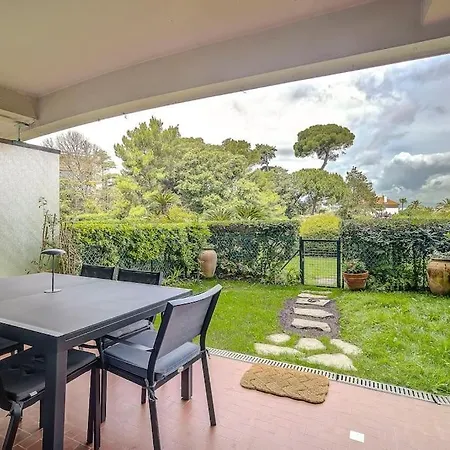 Appartement Jardin, Vue Mer Et Montagne